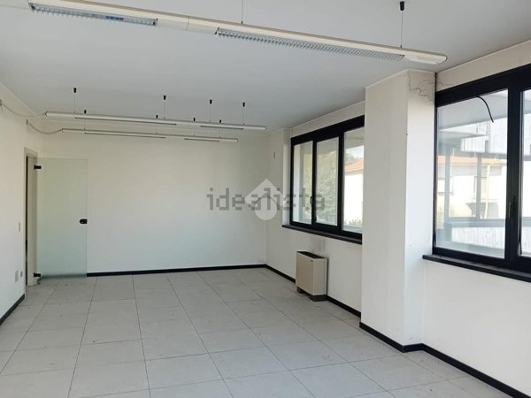 ufficio in vendita a Seveso