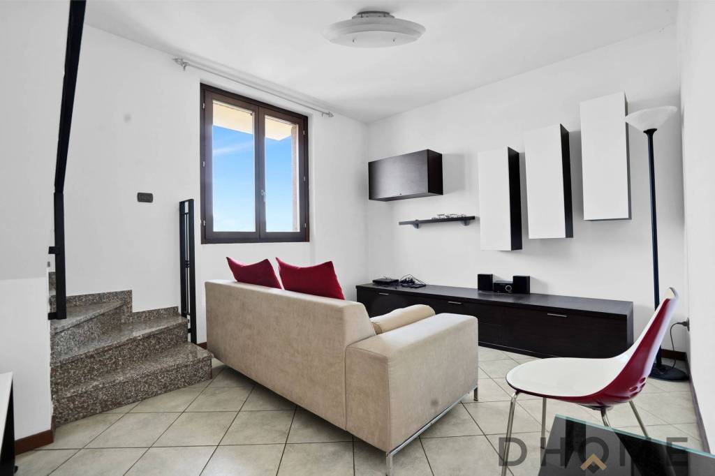 appartamento in vendita a Seveso in zona Baruccana