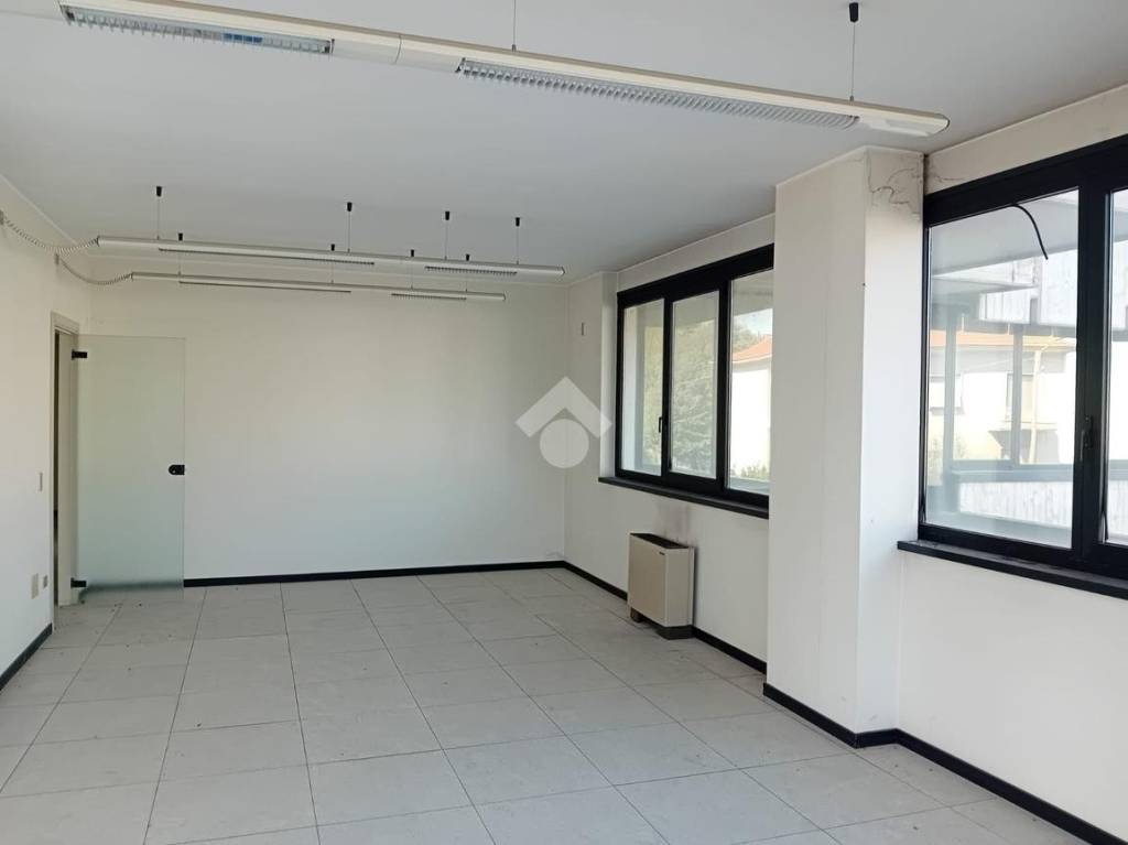 ufficio in vendita a Seveso