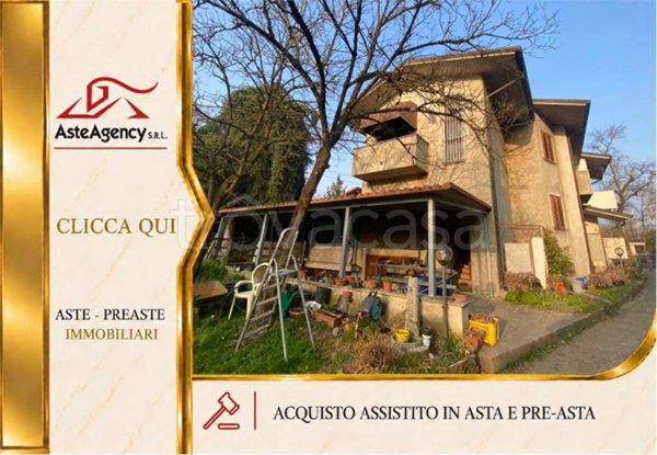 casa indipendente in vendita a Seveso in zona Baruccana