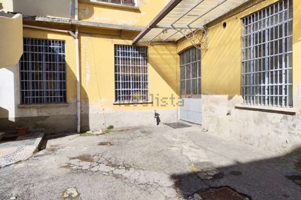 ufficio in vendita a Seveso in zona Baruccana