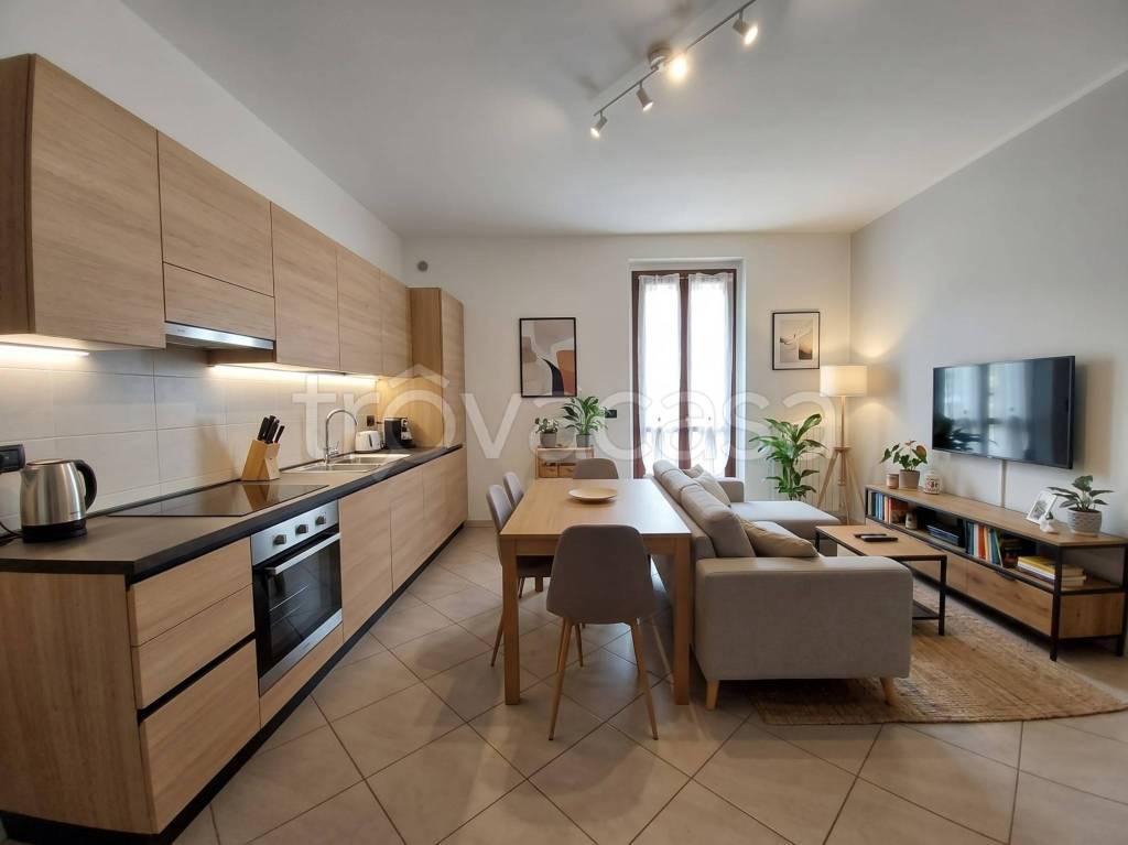 appartamento in vendita a Seveso in zona Baruccana