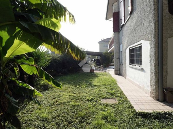 casa indipendente in vendita a Sovico