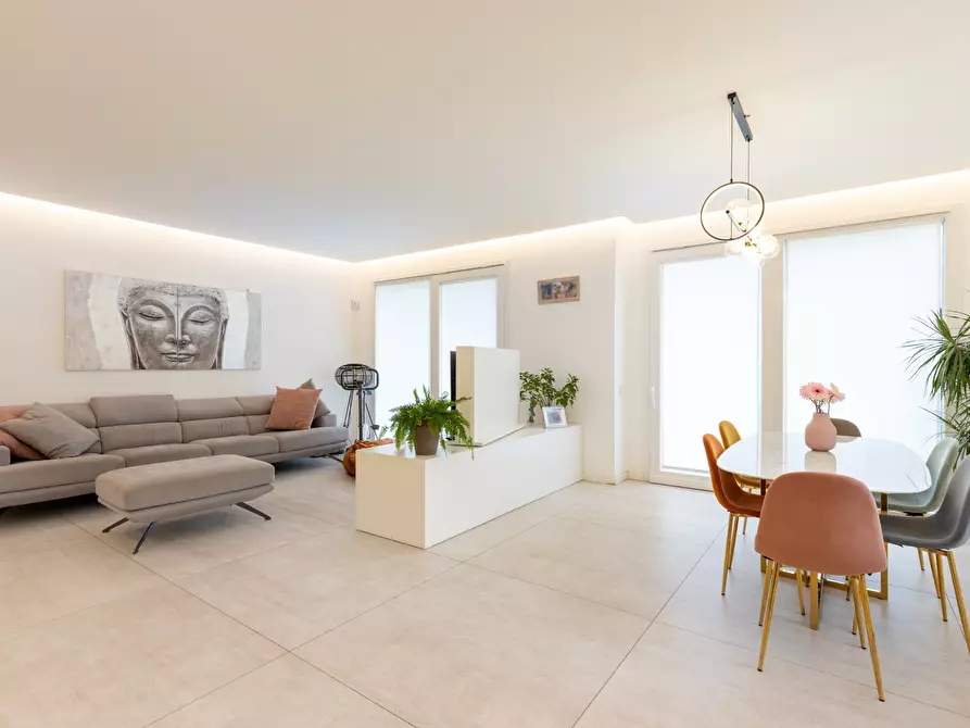 casa indipendente in vendita a Sovico