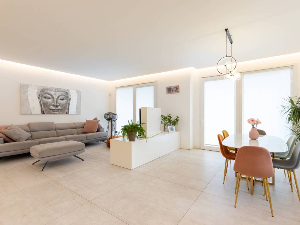 casa indipendente in vendita a Sovico
