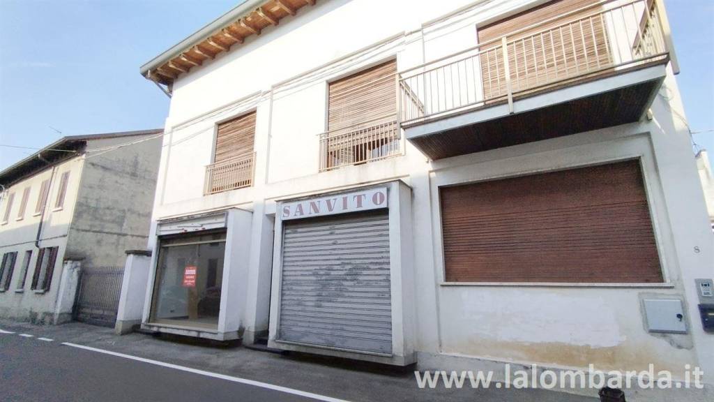 negozio in vendita a Sovico