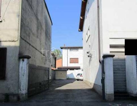 ufficio in vendita a Sovico