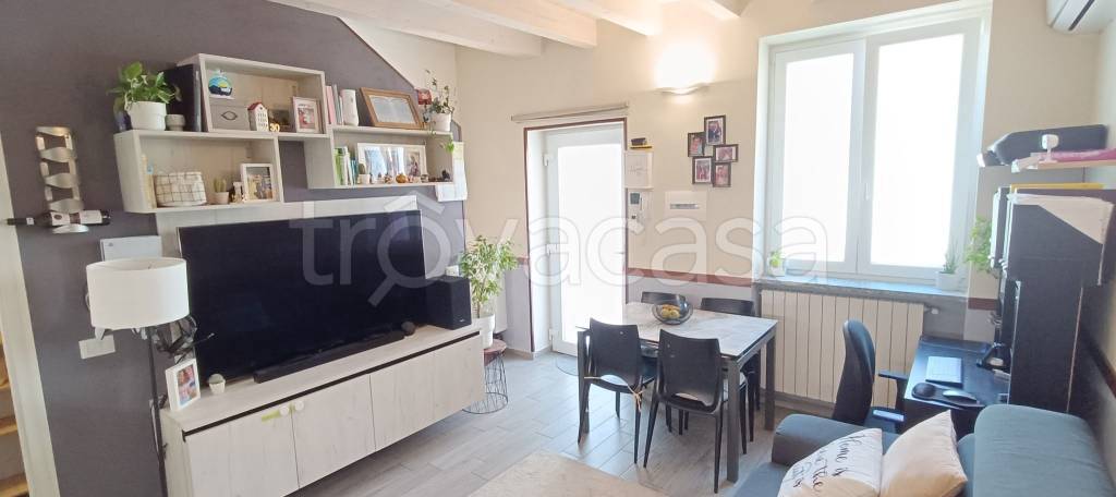 casa indipendente in vendita a Sovico