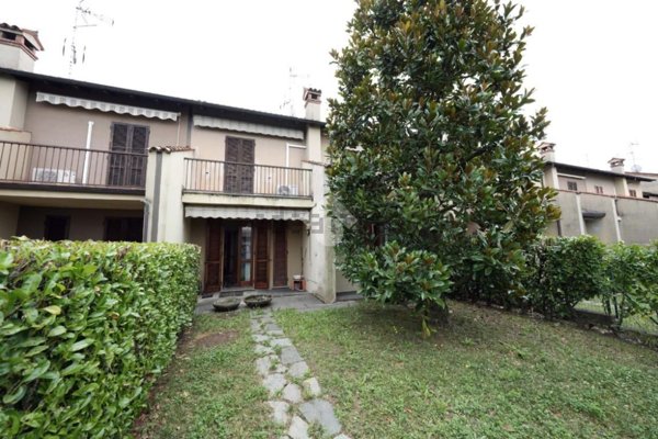 casa indipendente in vendita a Sovico