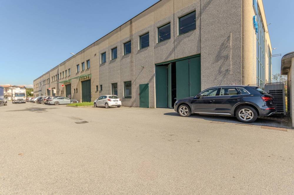 casale in vendita a Sovico