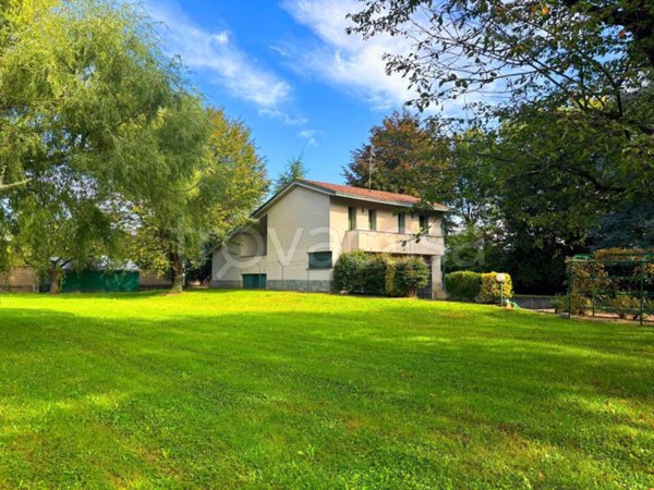 casa indipendente in vendita a Sovico