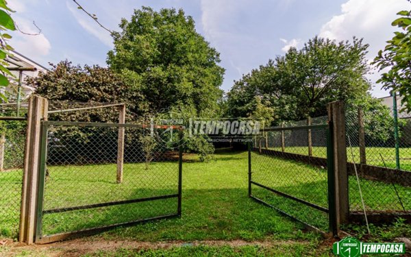 villa in vendita a Sovico