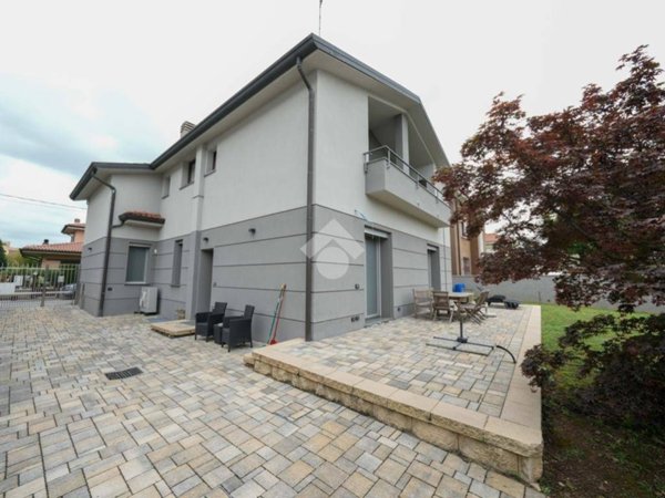 casa indipendente in vendita a Sovico