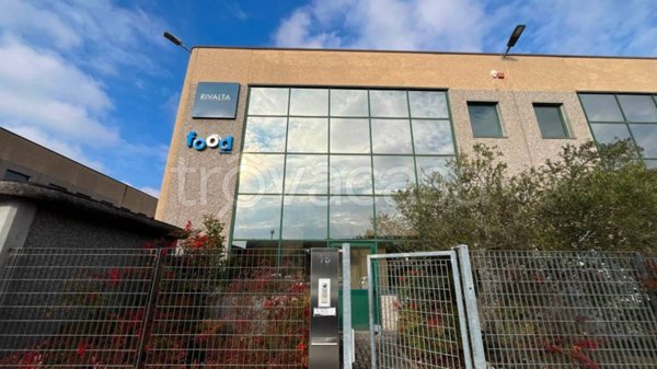 locale commerciale in vendita a Sovico