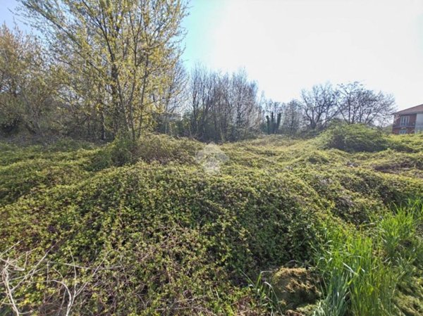 terreno edificabile in vendita a Sovico