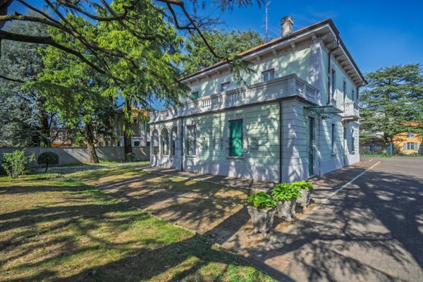 casa indipendente in vendita a Sovico