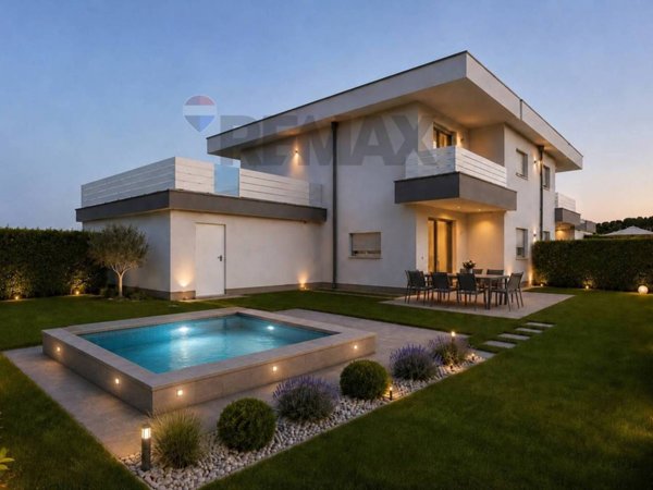 casa indipendente in vendita a Sovico