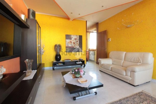 casa indipendente in vendita a Sulbiate