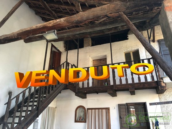 appartamento in vendita a Sulbiate in zona Cascina Cà