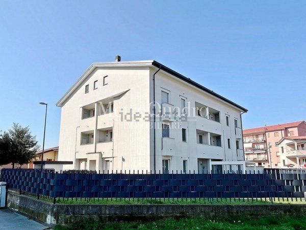 appartamento in vendita a Sulbiate in zona Sulbiate Inferiore