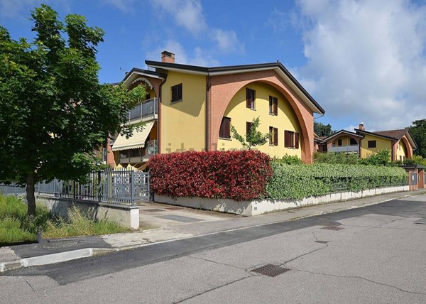 appartamento in vendita a Sulbiate