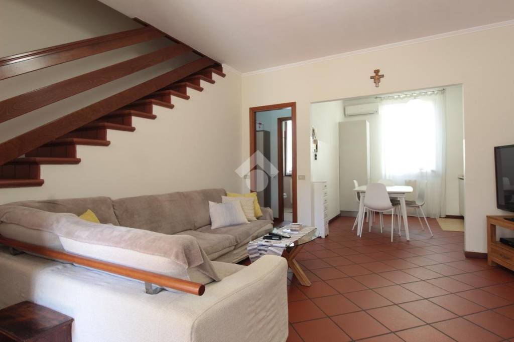 casa indipendente in vendita a Sulbiate