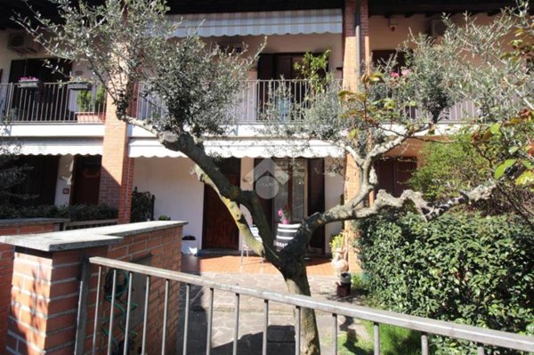 casa indipendente in vendita a Sulbiate