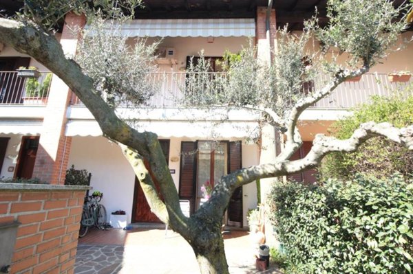 casa indipendente in vendita a Sulbiate