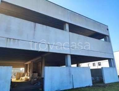 locale commerciale in vendita a Sulbiate