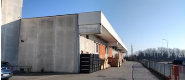 capannone in vendita a Sulbiate
