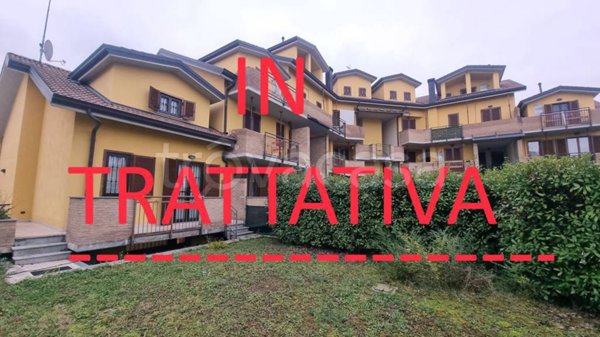 casa indipendente in vendita a Sulbiate in zona Brentana