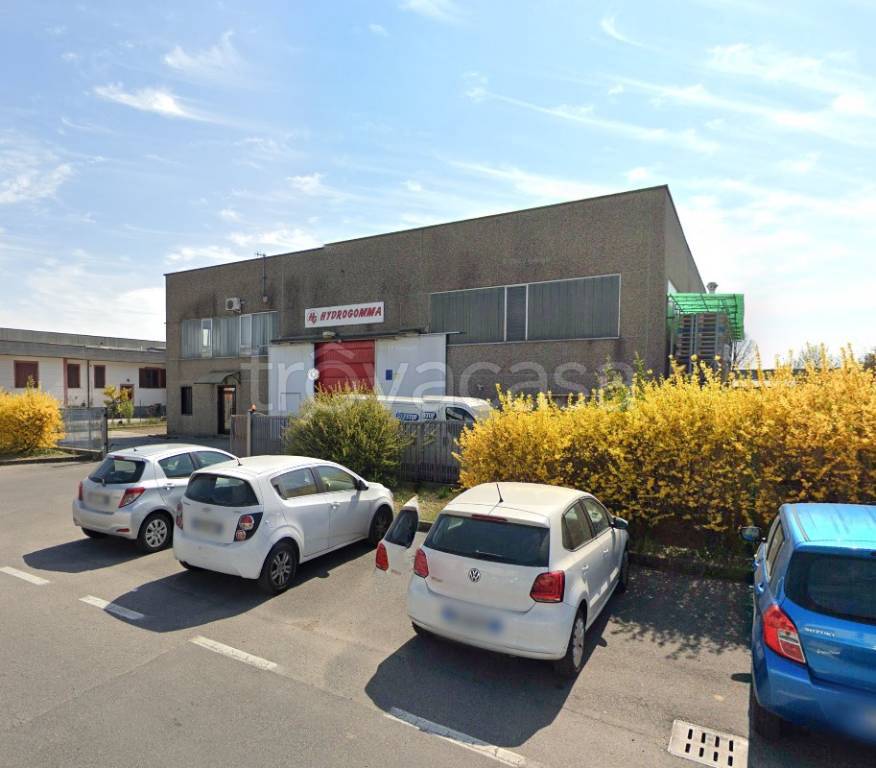 locale commerciale in vendita a Sulbiate