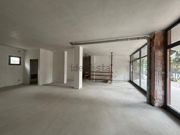 ufficio in vendita a Sulbiate