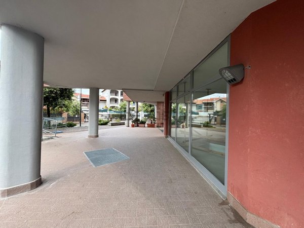 ufficio in vendita a Sulbiate