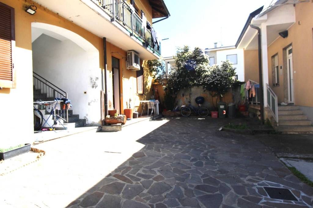 appartamento in vendita a Sulbiate