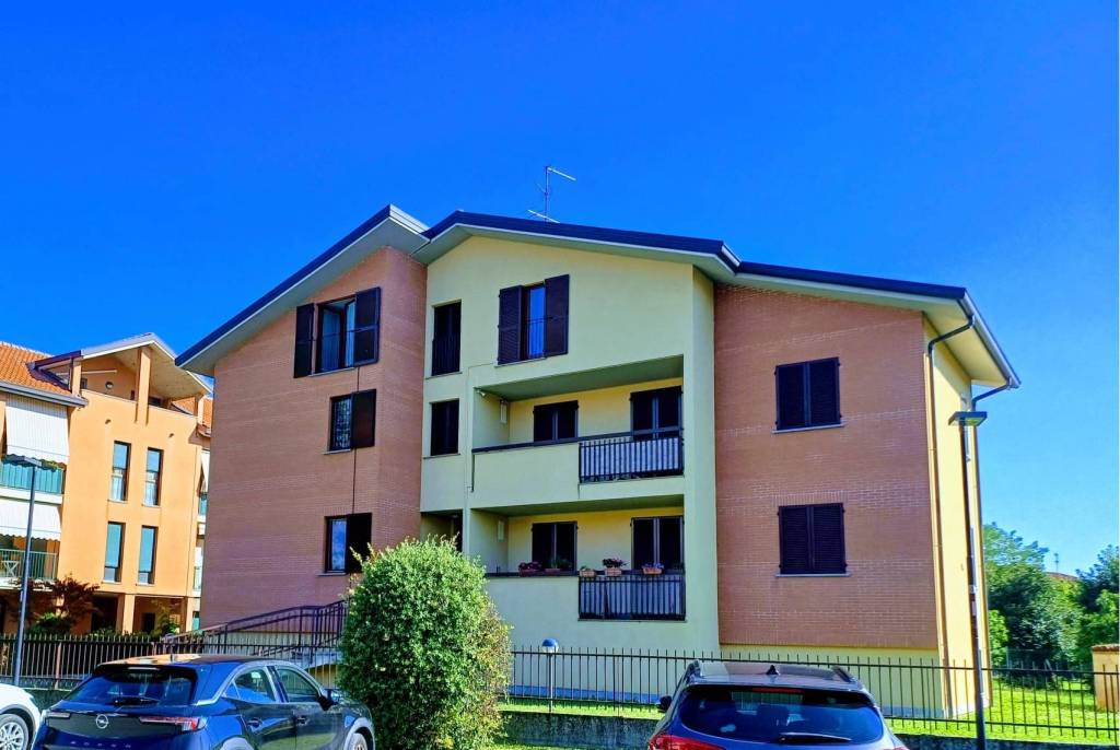 appartamento in vendita a Sulbiate