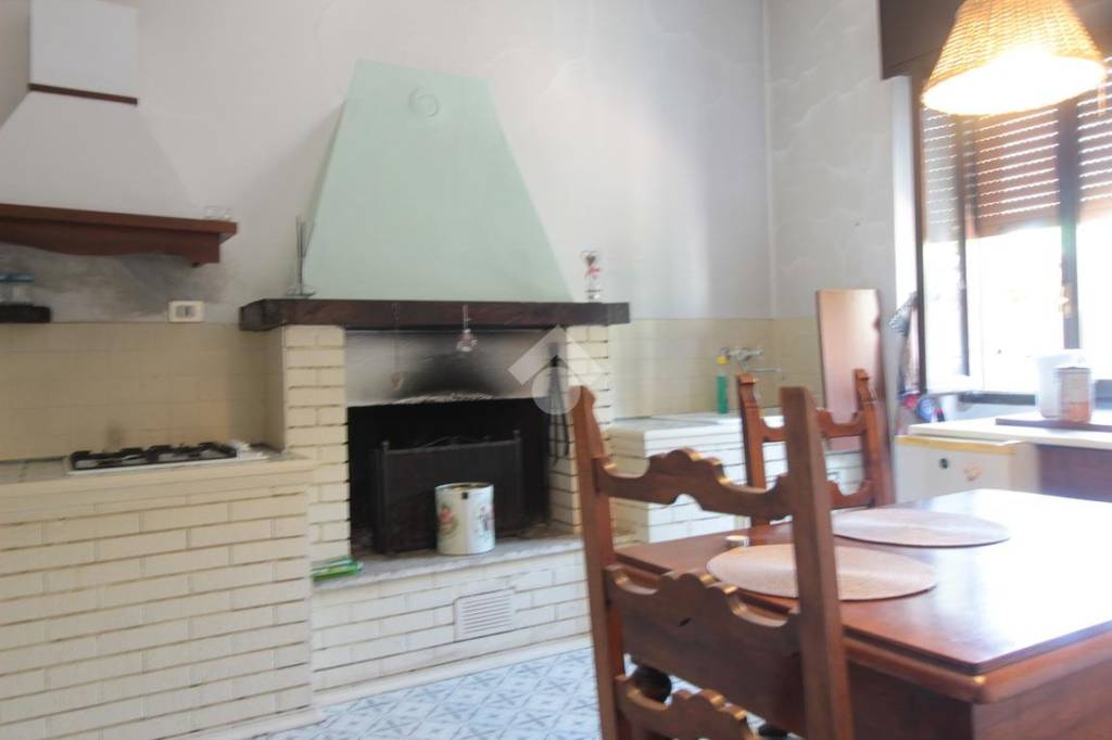 casa indipendente in vendita a Sulbiate