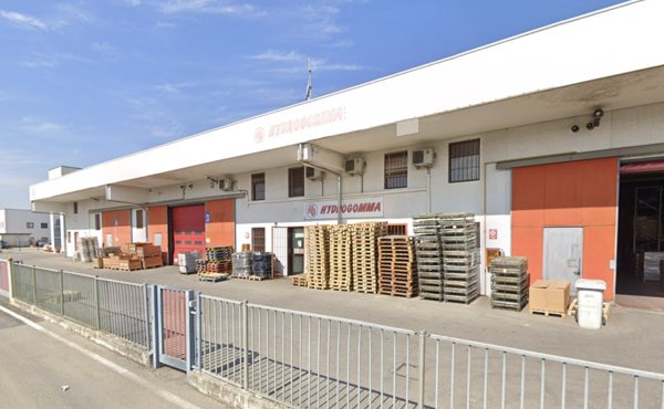 capannone in vendita a Sulbiate