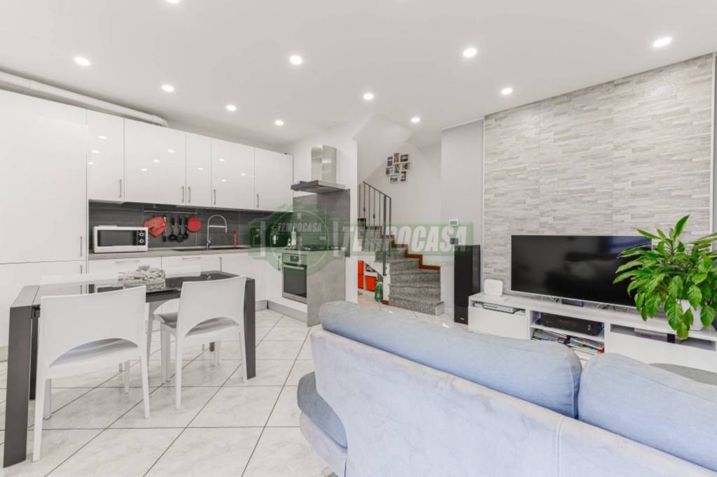 appartamento in vendita a Sulbiate