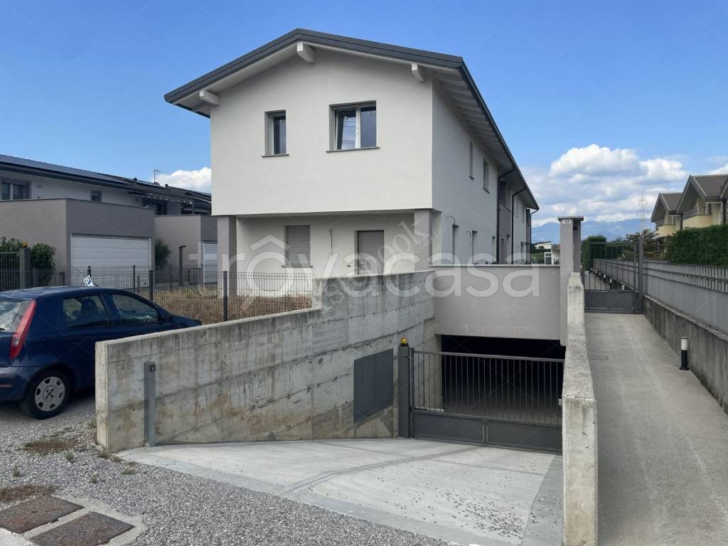 appartamento in vendita a Sulbiate