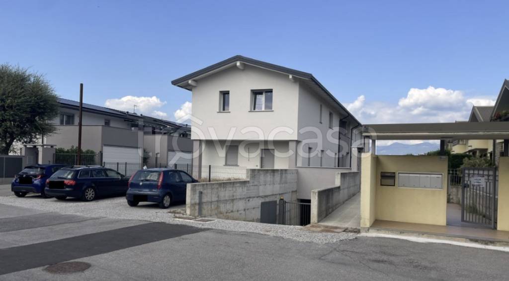 appartamento in vendita a Sulbiate
