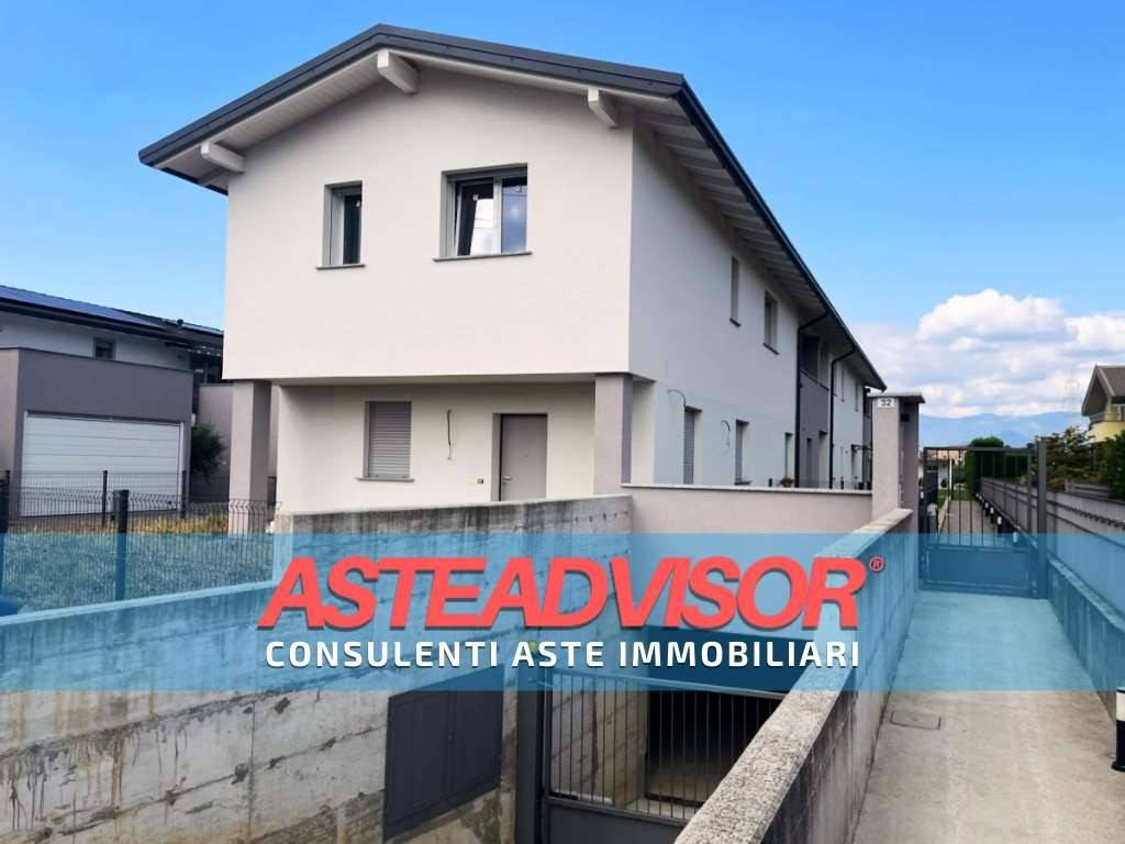 appartamento in vendita a Sulbiate