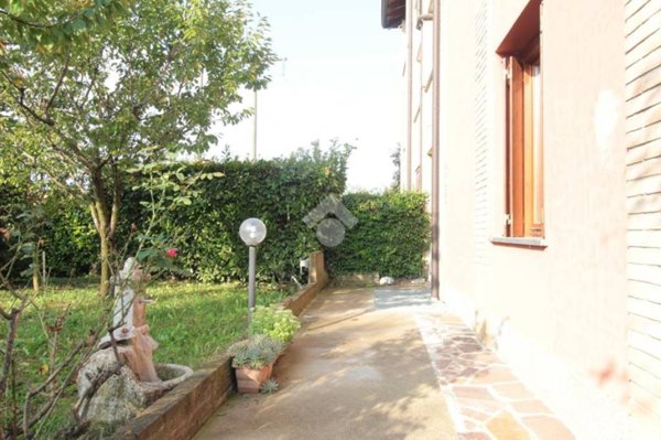 appartamento in vendita a Sulbiate