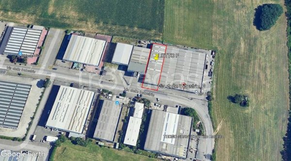 locale commerciale in vendita a Sulbiate