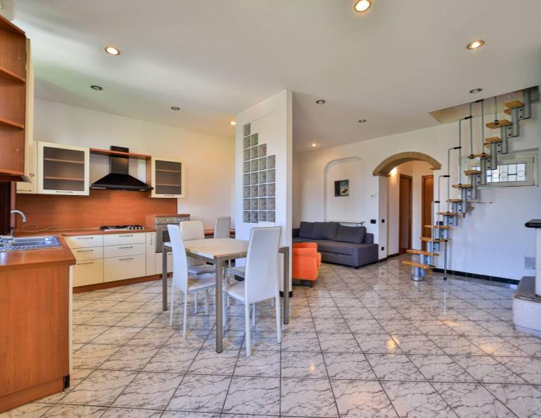 appartamento in vendita a Sulbiate