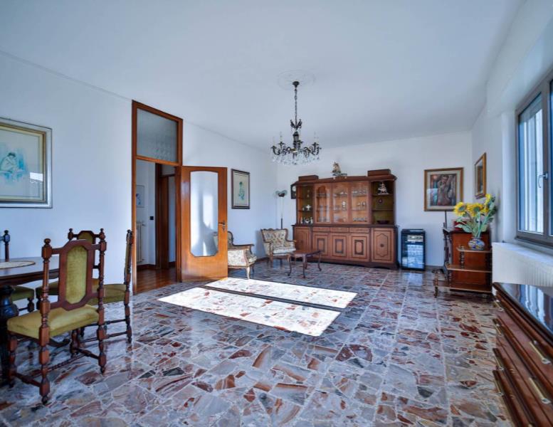 casa indipendente in vendita a Sulbiate