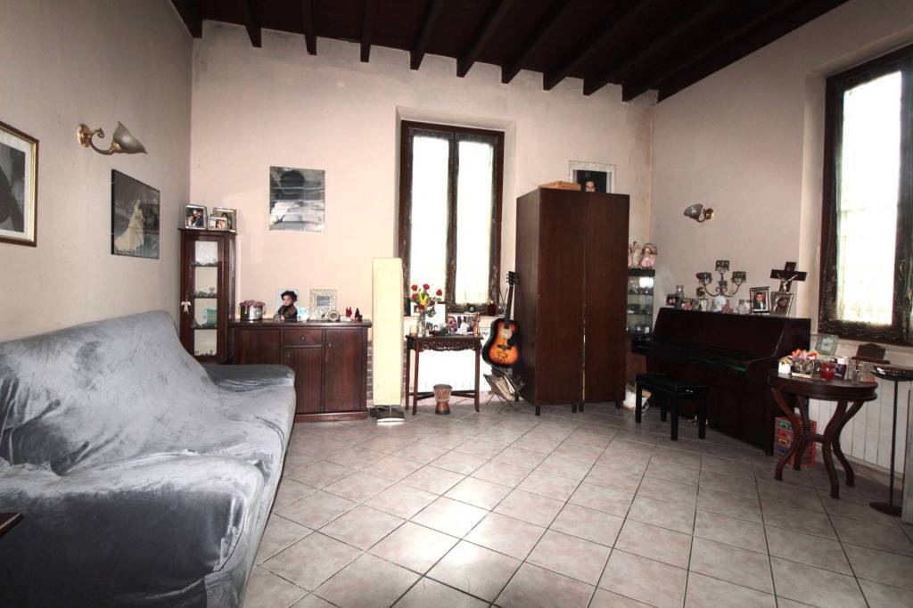 casa indipendente in vendita a Sulbiate