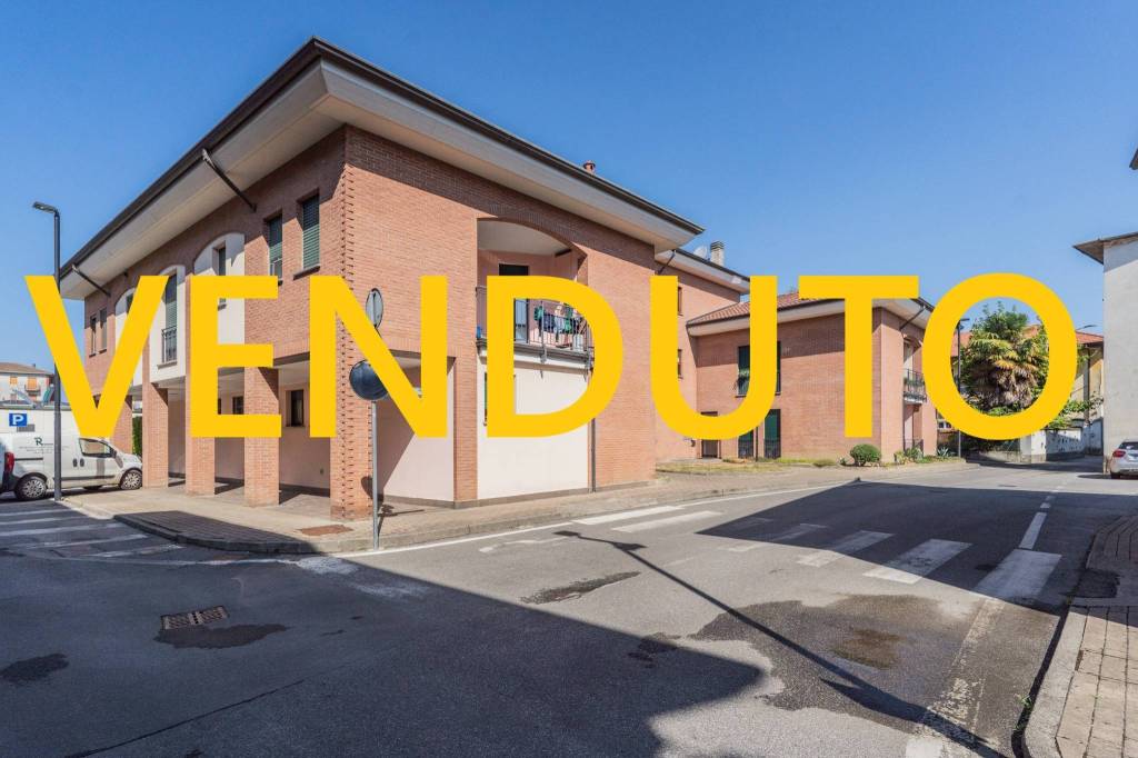 appartamento in vendita a Sulbiate in zona Sulbiate Superiore