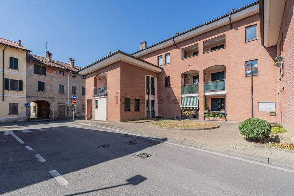 appartamento in vendita a Sulbiate in zona Sulbiate Superiore