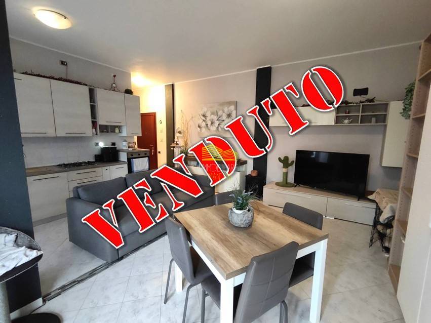 appartamento in vendita a Sulbiate in zona Sulbiate Inferiore